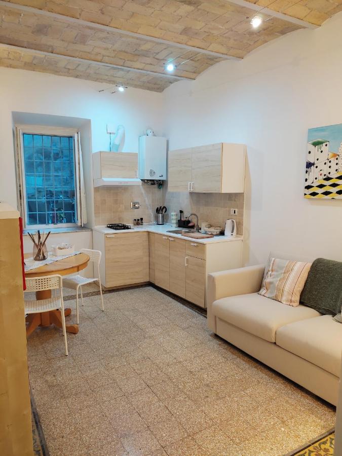Grazioso Loft Vicino A San Giovanni E Metro C Рим Экстерьер фото